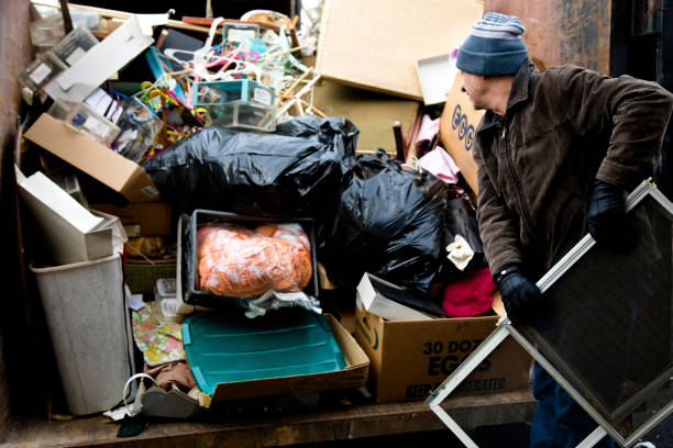 Best Basement Cleanout  in Minneola, FL